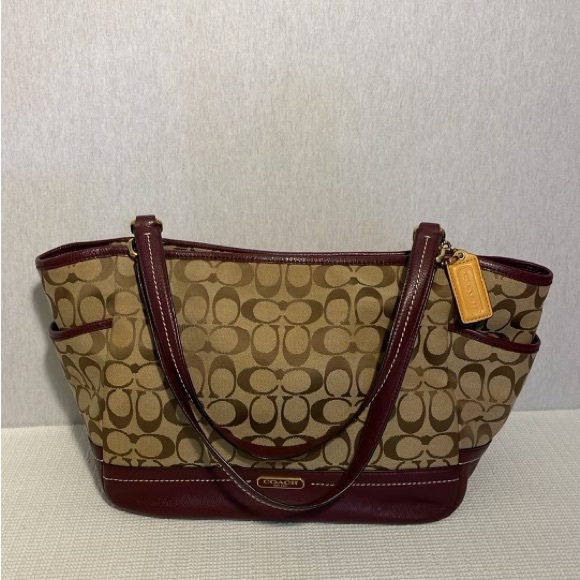 Coach authentic shoulder bag - Picture 10 of 12